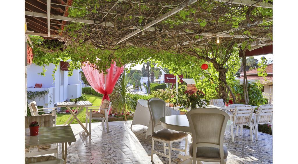 Palas Ilica Çeşme Exterior foto
