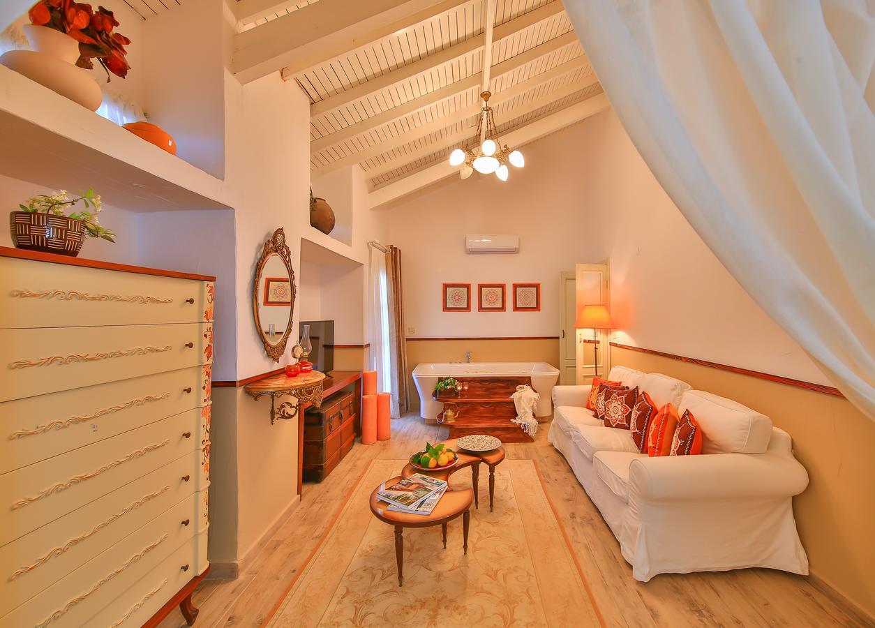 Palas Ilica Çeşme Exterior foto