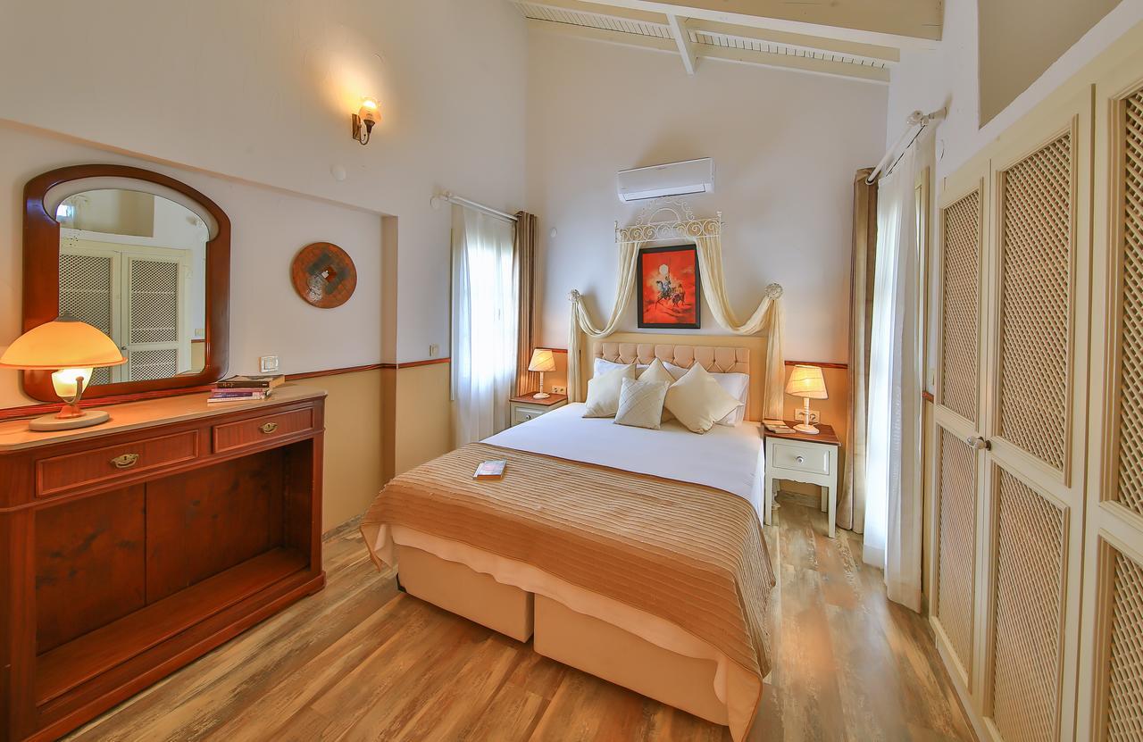 Palas Ilica Çeşme Exterior foto